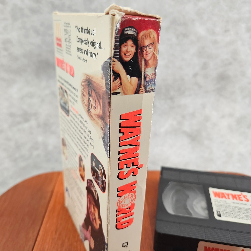 Waynes World VHS Movie Tape Paramount Pictures 1992 Mike Myers Comedy - Picture 4 of 4